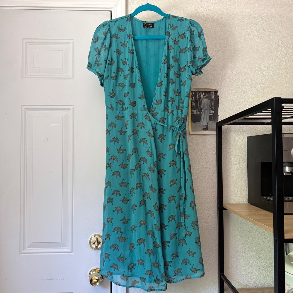 SYMBOLOGY teal green blue floral gold metallic short sleeve midi wrap dress